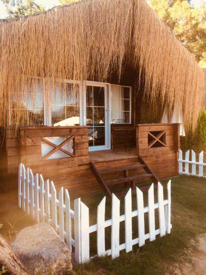Green Pine Beach & Bungallows Хисароню Экстерьер фото