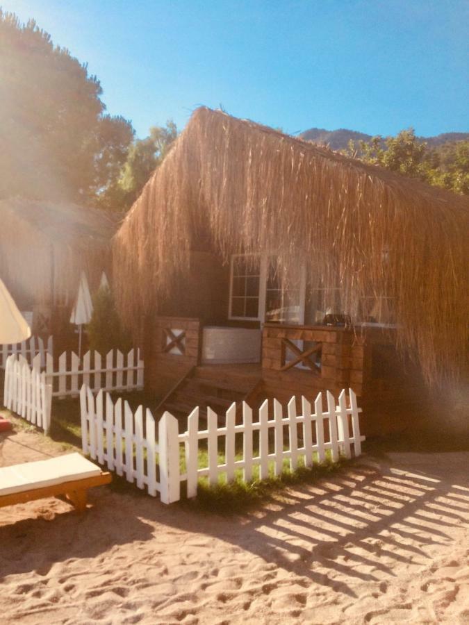 Green Pine Beach & Bungallows Хисароню Экстерьер фото